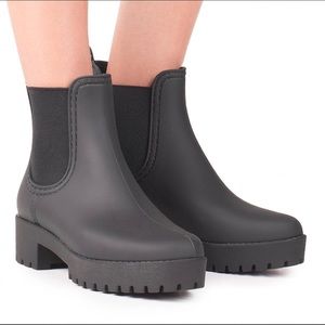 Jeffrey Campbell Cloudy Waterproof Platform Booties Size 10 Original Retail: $60